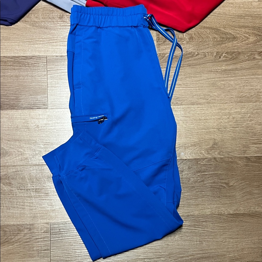 Med Couture Women's scrubs L bottoms/Med tops. 40 a set. $380 for all. - Picture 10 of 14